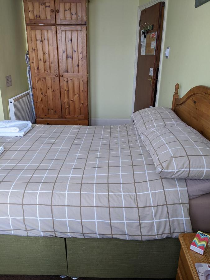Kingswinford Guest House Paignton Bagian luar foto