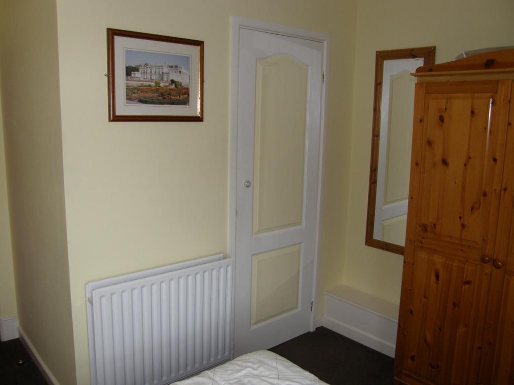 Kingswinford Guest House Paignton Bagian luar foto